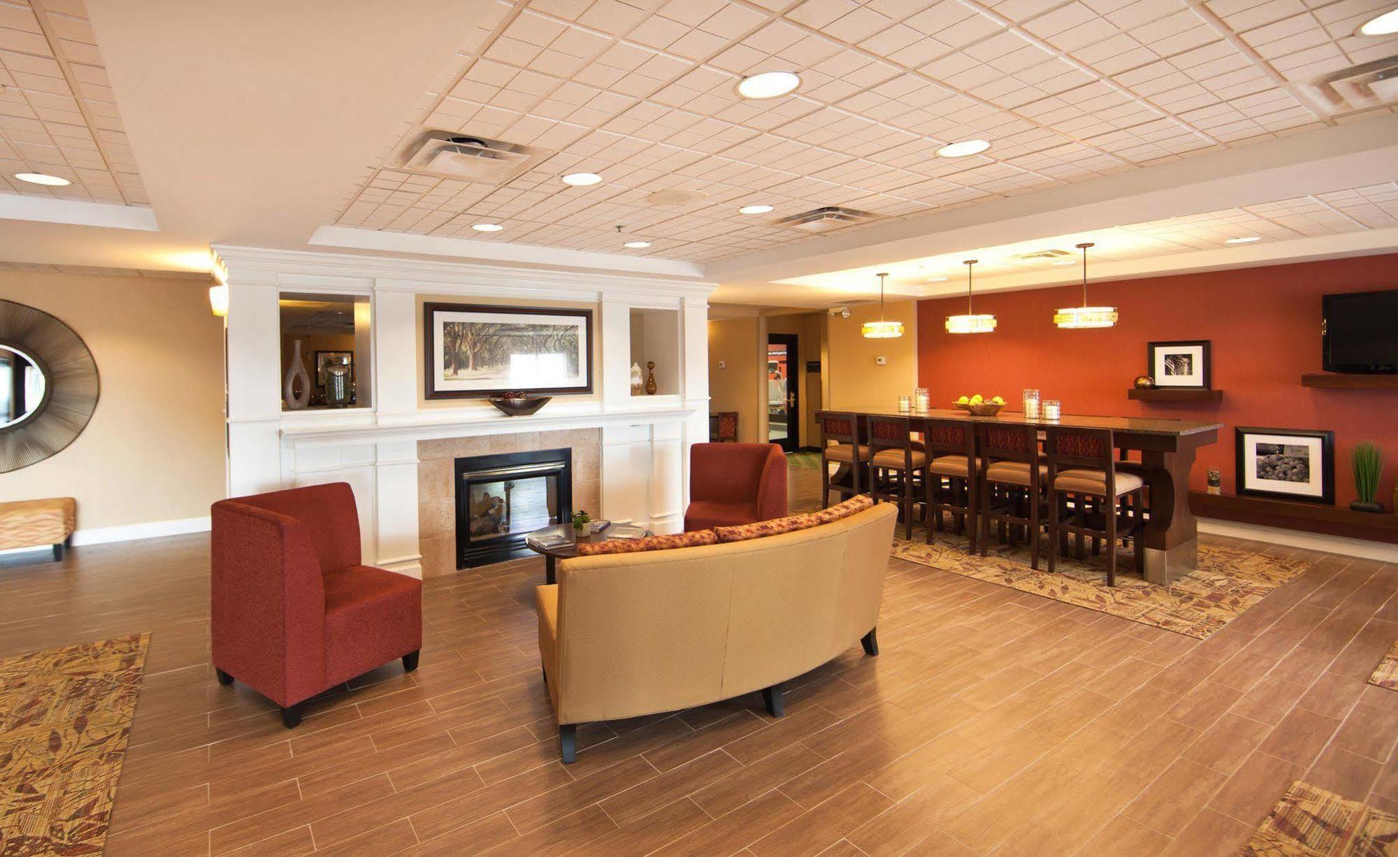 Hampton Inn Columbus-North Dalaman gambar